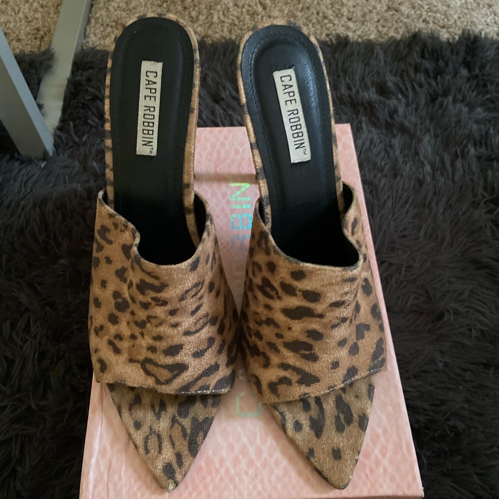 Leopard Mules